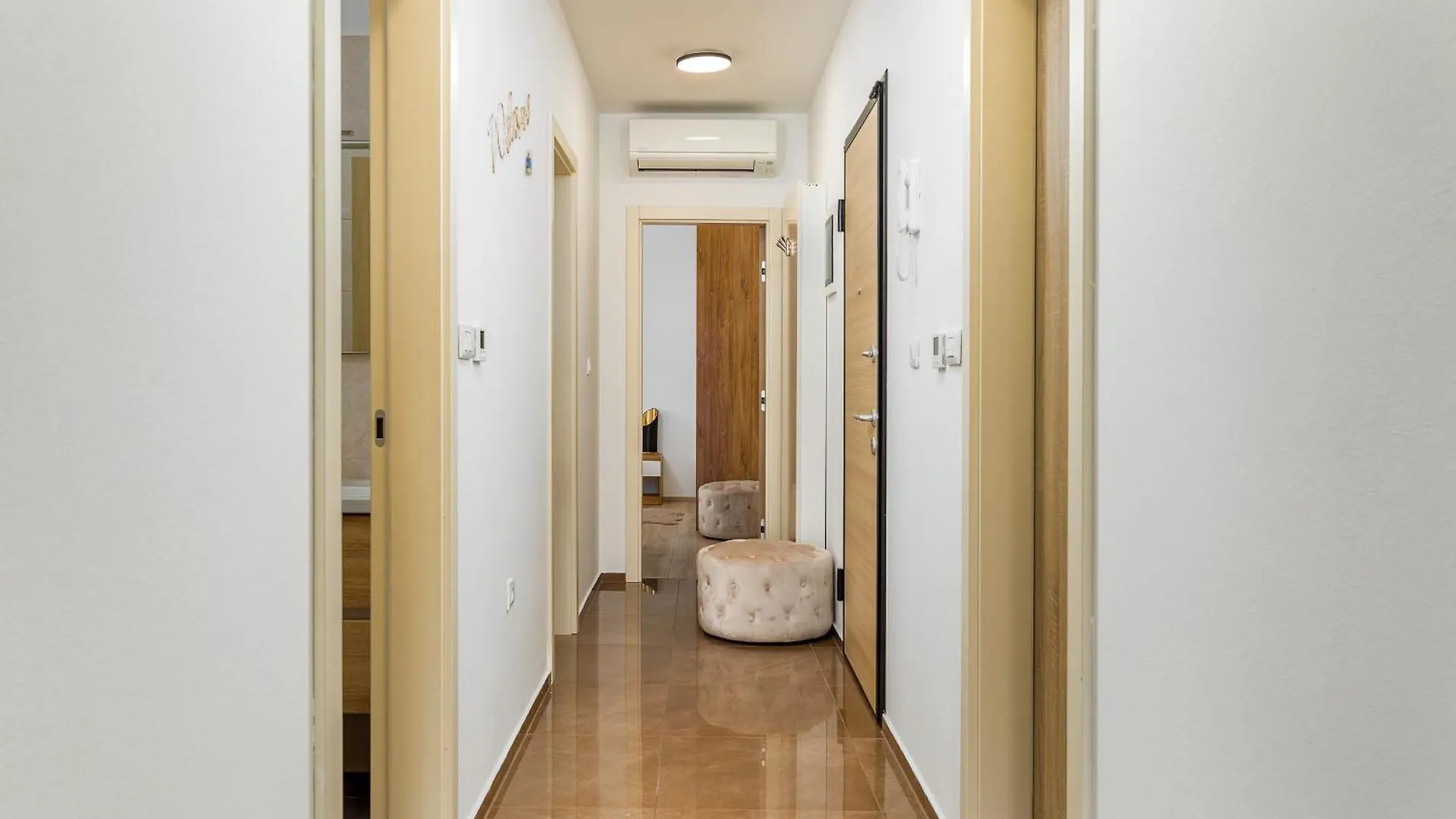 Apartman Infinity Medulin 0*,  Croatia